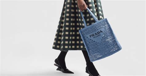 prada einkaufsnetz|where to buy prada bags.